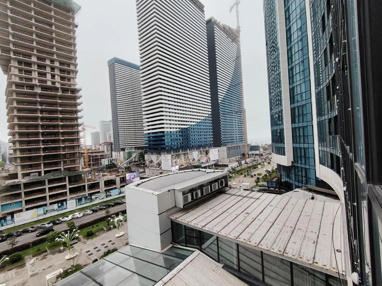 Royal Bay Apartments Batumi 0*,